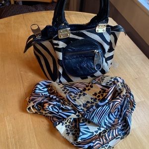 Regina leather bag made in Italy, in pre-owned condition